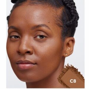 L'Oreal Paris True Match Super-Blendable Oil Free Makeup Powder, C8 Medium Deep